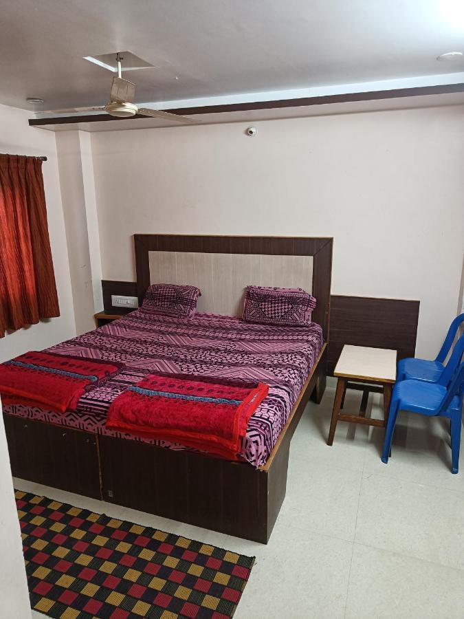 Sri Vishnu Krupa Lodging Belur  المظهر الخارجي الصورة